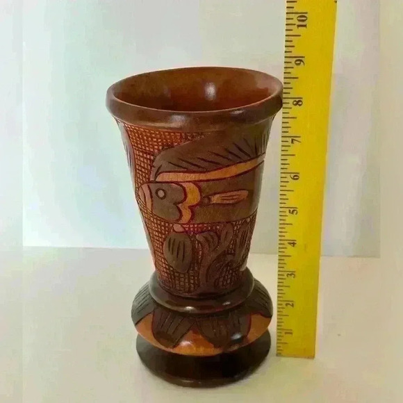 Hand carved wooden fish design vase - Picture 6 of 7